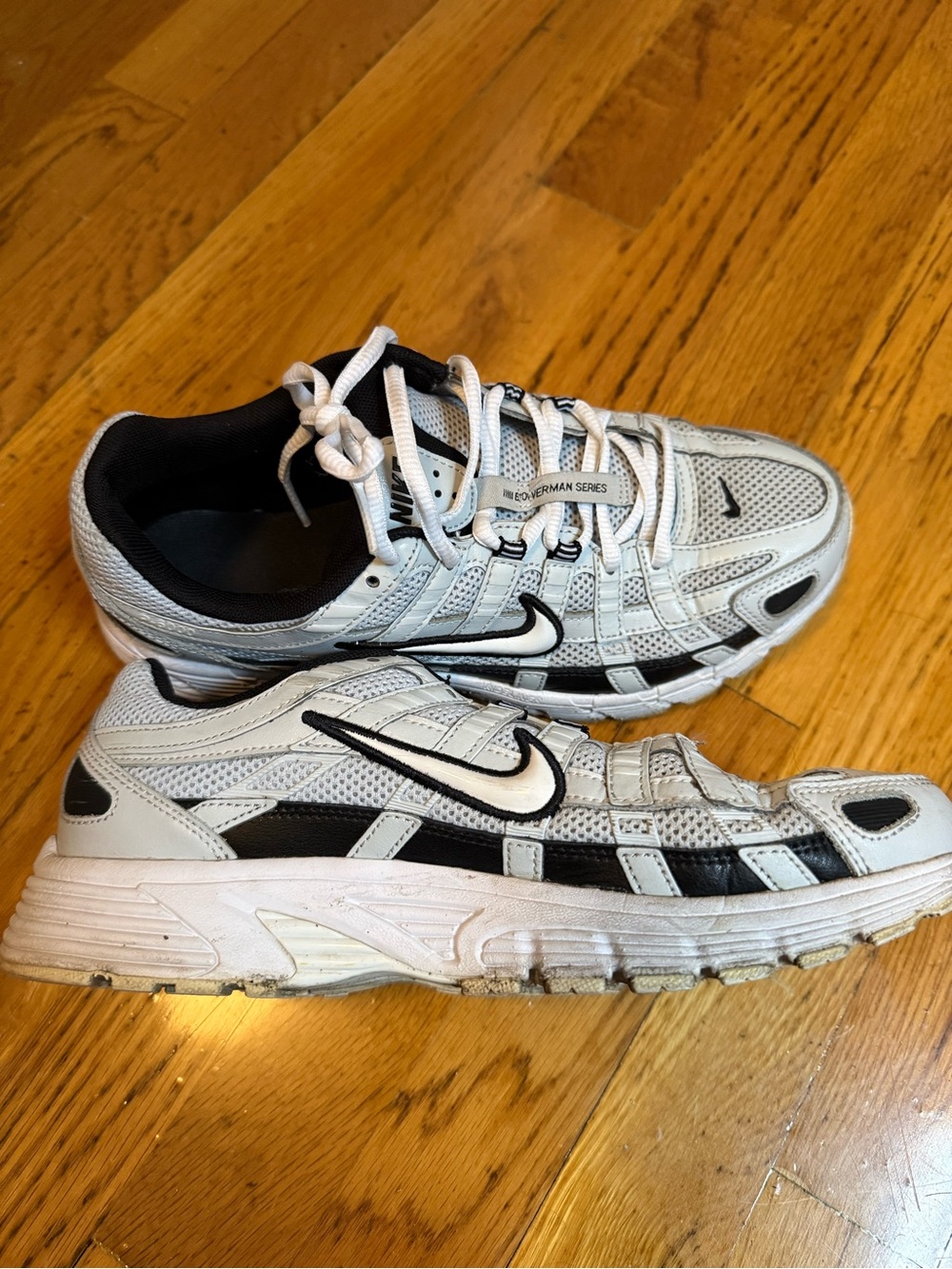 Nike White and Black Athletic Sneakers